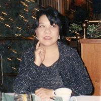 Elizabeth Anthony Photo 19