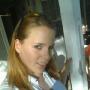 Julia Gardner Photo 14