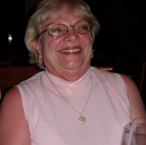 Linda Barton Photo 4