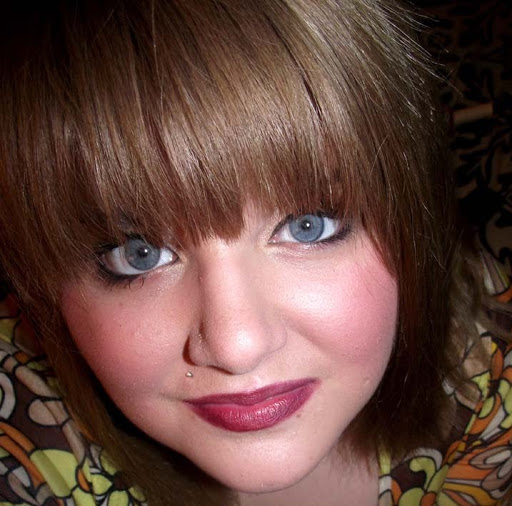 Kim Harper Photo 37