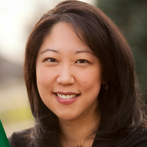 Helen Lee Photo 32