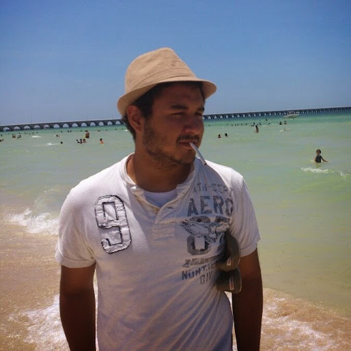 Rolando Gutierrez Photo 17