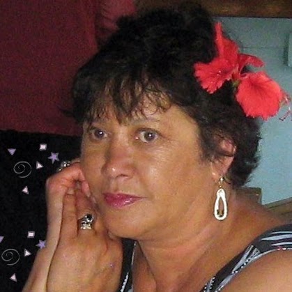 Pauline Reid Photo 6