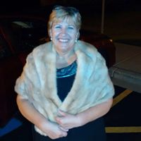 Sue Nicholson Photo 17
