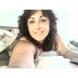 Laura Counter Photo 9
