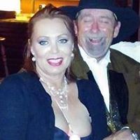 Leslie Graham Photo 30