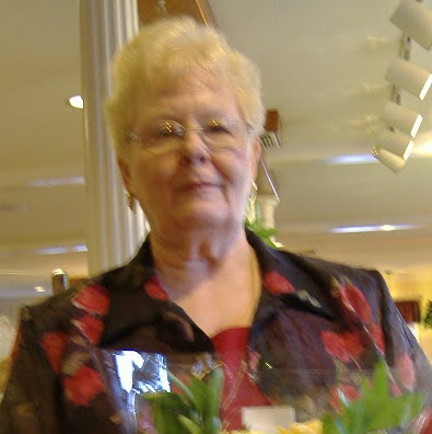 Barbara Sanford Photo 25