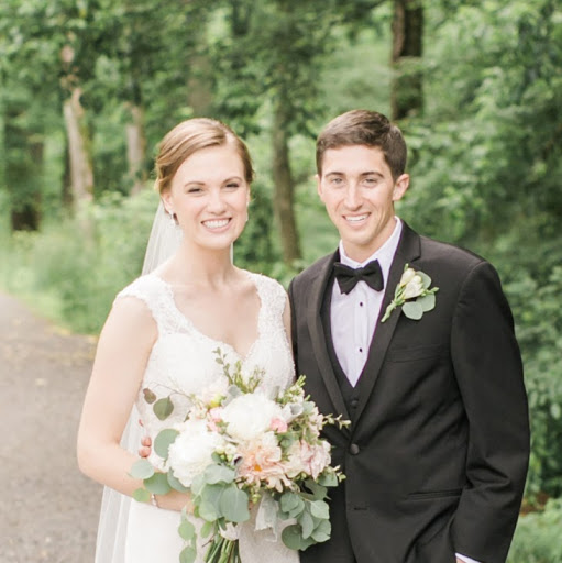 Julia Vaughn Photo 37