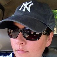 Erika Neal Photo 34