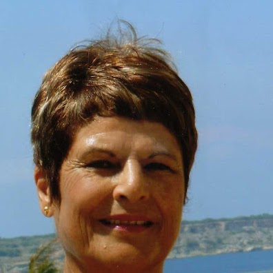 Carmen Howell Photo 14
