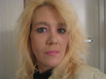 Angel Brown Photo 3