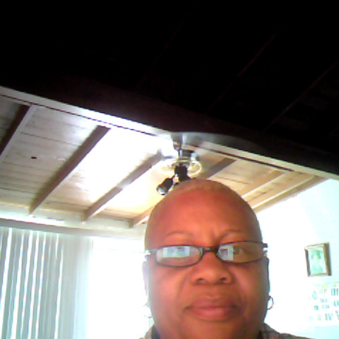 Dolores Jones Photo 32
