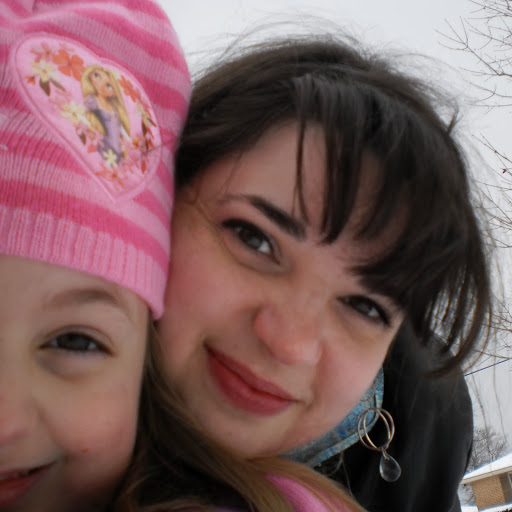 Mandy Hughes Photo 16