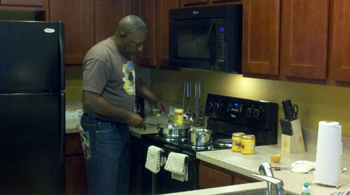 Lester Thomas Photo 15