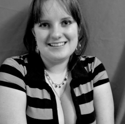 Elizabeth Macleod Photo 31