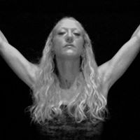 Sara Howery Photo 2