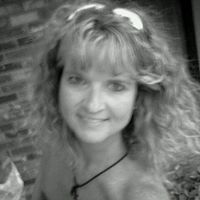 Lisa Hawkins Photo 44