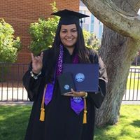 Emma Flores Photo 12