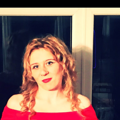 Alice Thomas Photo 24