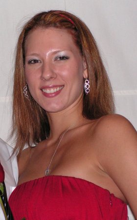 Mindy Hughes Photo 8