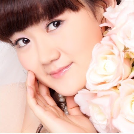 Lily Dong Photo 10