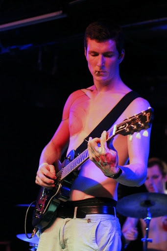 Jon Lewis Photo 16