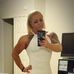 Yvonne Phillips Photo 10