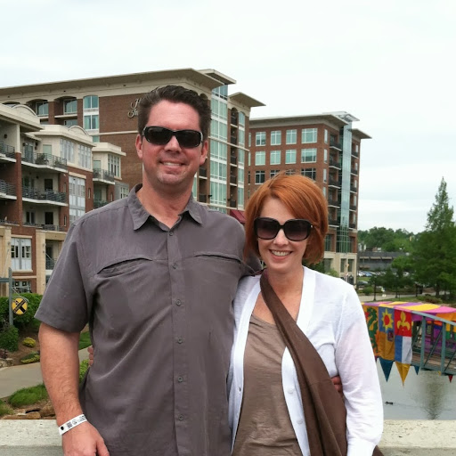 Angela Hardee Photo 18