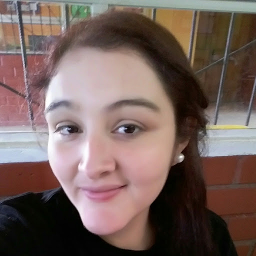 Daniela Salazar Photo 19
