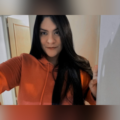 Ana Alfaro Photo 45