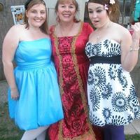 Laura Hook Photo 31