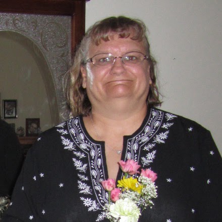 Diana Hartman Photo 6