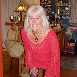 Pauline Bell Photo 8