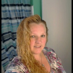 Kristine Gomes Photo 12