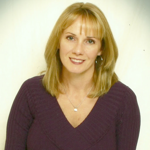 Kelly Warner Photo 37