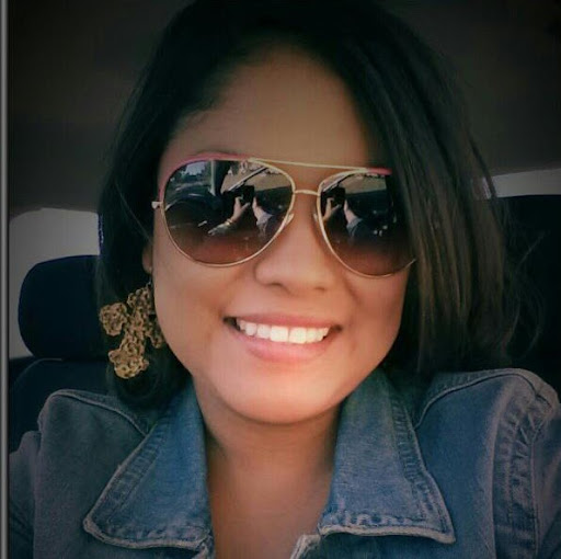April Flores Photo 18