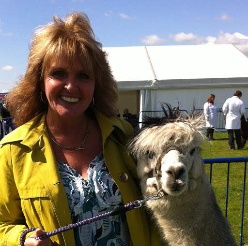 Susan Winter Photo 32