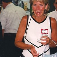 Pamela Ellis Photo 27