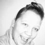 Esther Hunt Photo 14
