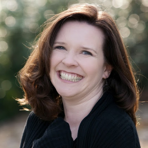 Lisa Hynes Photo 22