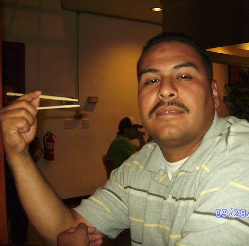 Jerry Quinones Photo 27