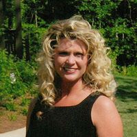 Stephanie Ferrell Photo 23