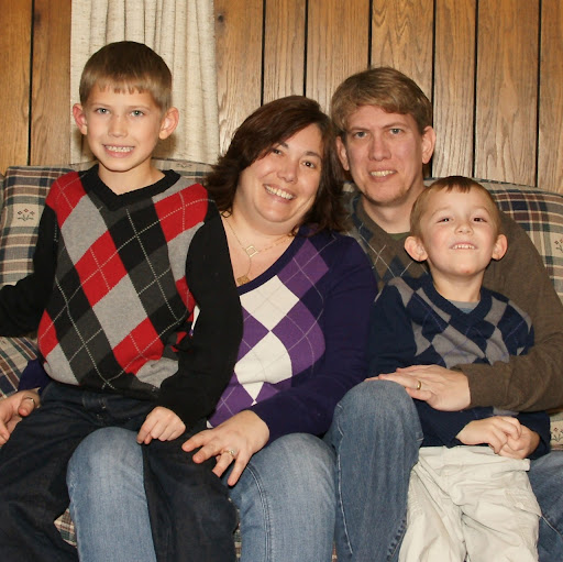 Kelly Wells Photo 25