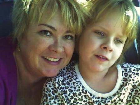 Colleen Cross Photo 25