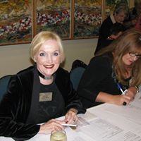 Caroline Mercer Photo 13