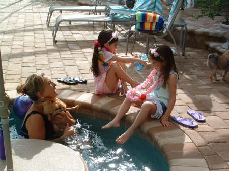 Lisa Barker Photo 37