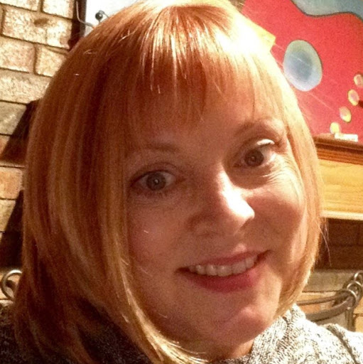 Christina Ayres Photo 17
