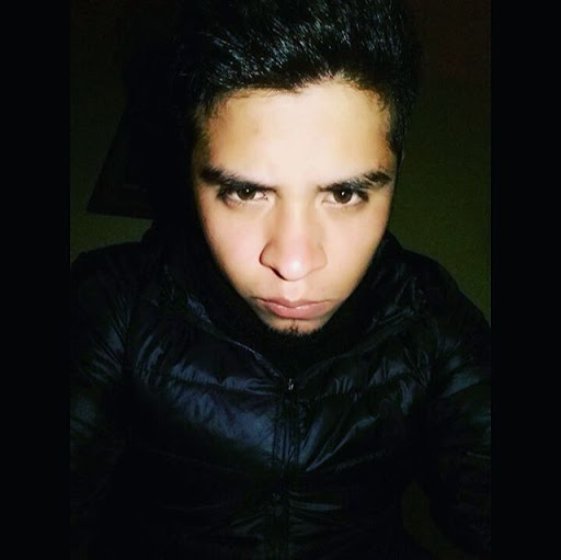 Roger Rivas Photo 17