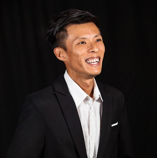 Laurence Wong Photo 10