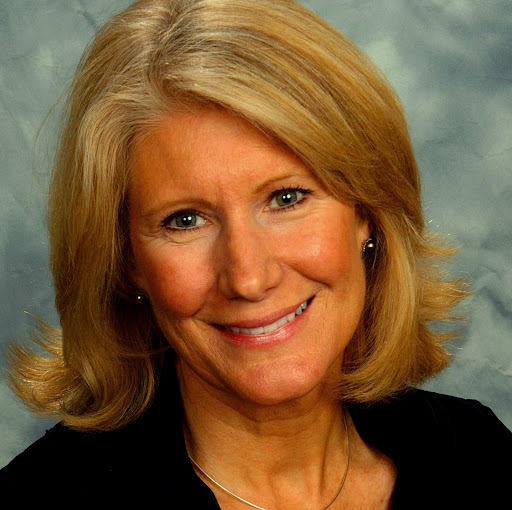 Anne Pryor Photo 11